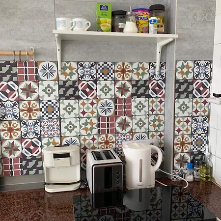 Apto Modico Cerca Del Centro Y De La Playa Apartamento *